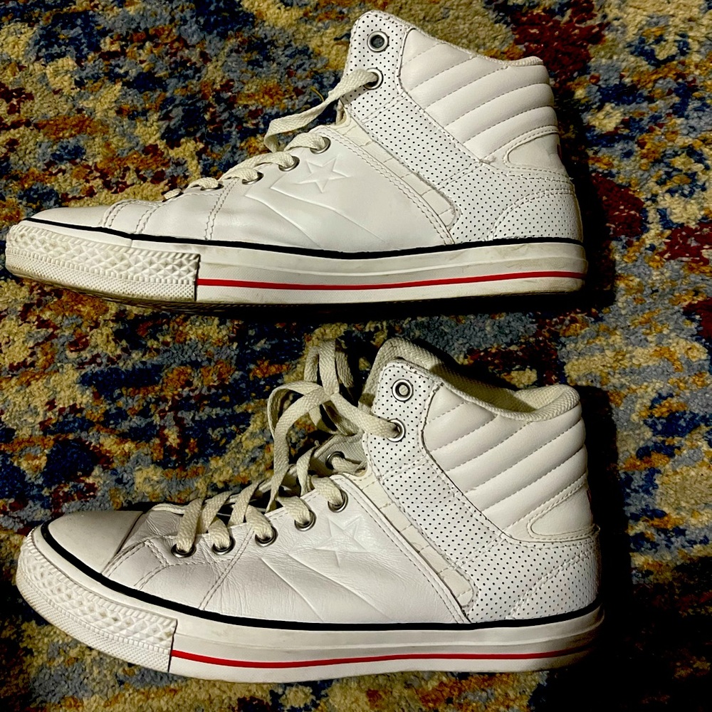 Awesome Kicks!White Converse All Star 9m 11w.